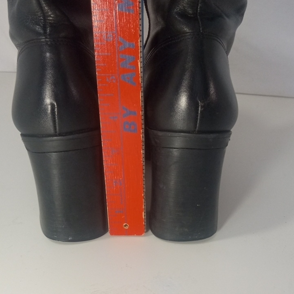 Tommy Hilfiger Black Heeled Zip-Up Boots with Red Lining - Picture 13 of 15